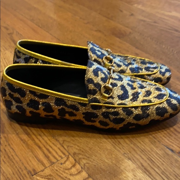 Gucci brocade leopard loafers. Amazing condition! - Picture 2 of 9